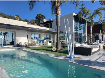 The Blue Villa Barcelona